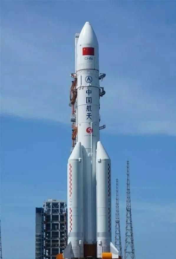 中国登陆火星的探测器与日本的探测器登陆小行星龙宫，哪个更难？